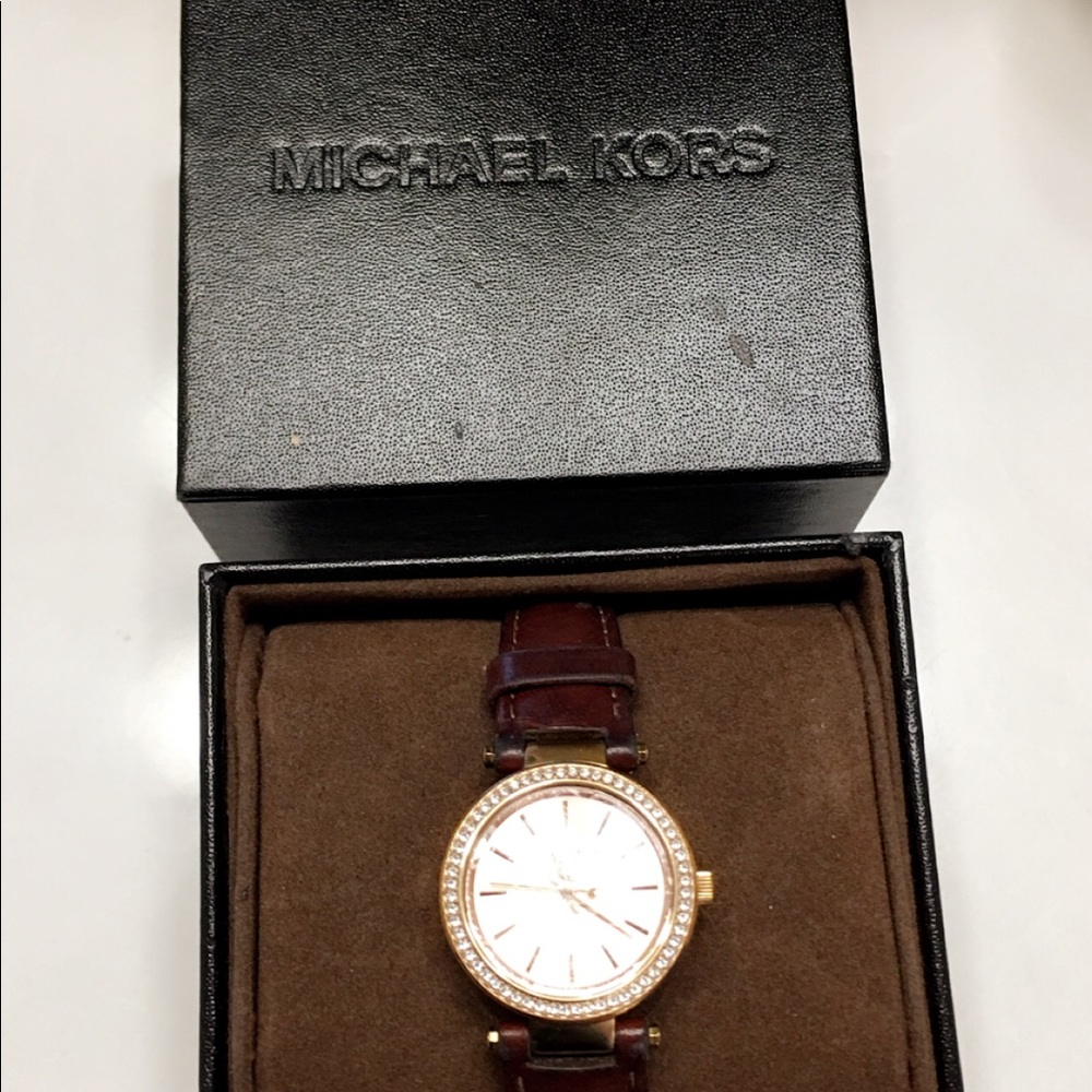 Michael Kors Maci leather strap watch